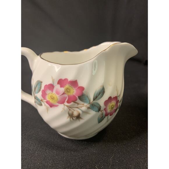 Royal Adderley - Bone China - Creamer With Gold Trim - Floral Pattern - Picture 5 of 6